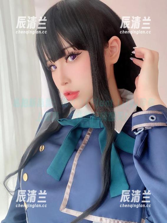 私拍新趋势：花リリ(Plant Lily)带你上屋顶，女仆美图嗨翻天！